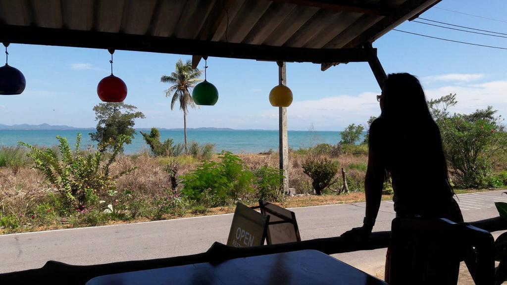 Kohchang FuengFah Koh Chang Bagian luar foto